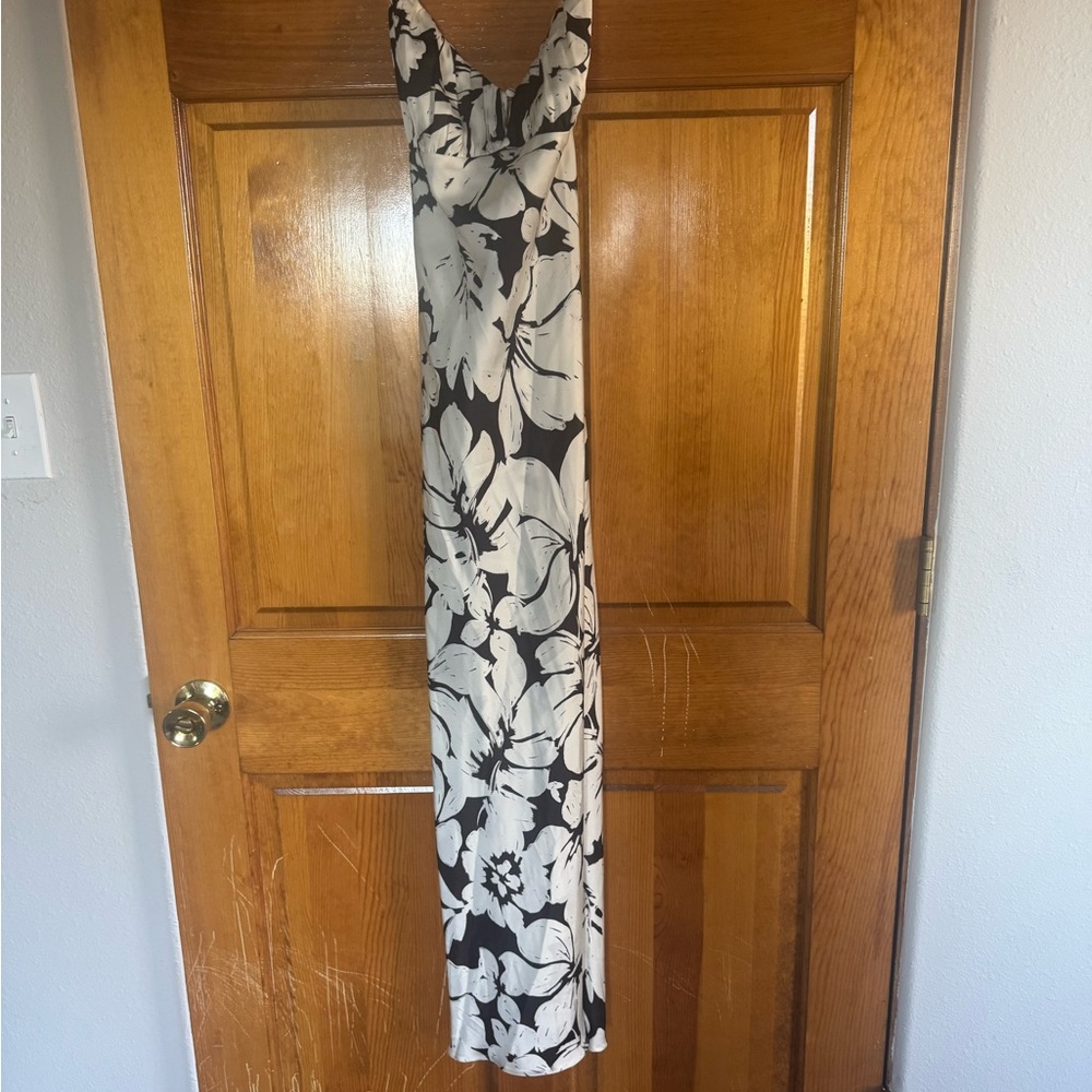 BNWT ZARA Black and White Satin Floral Maxi Dress XL